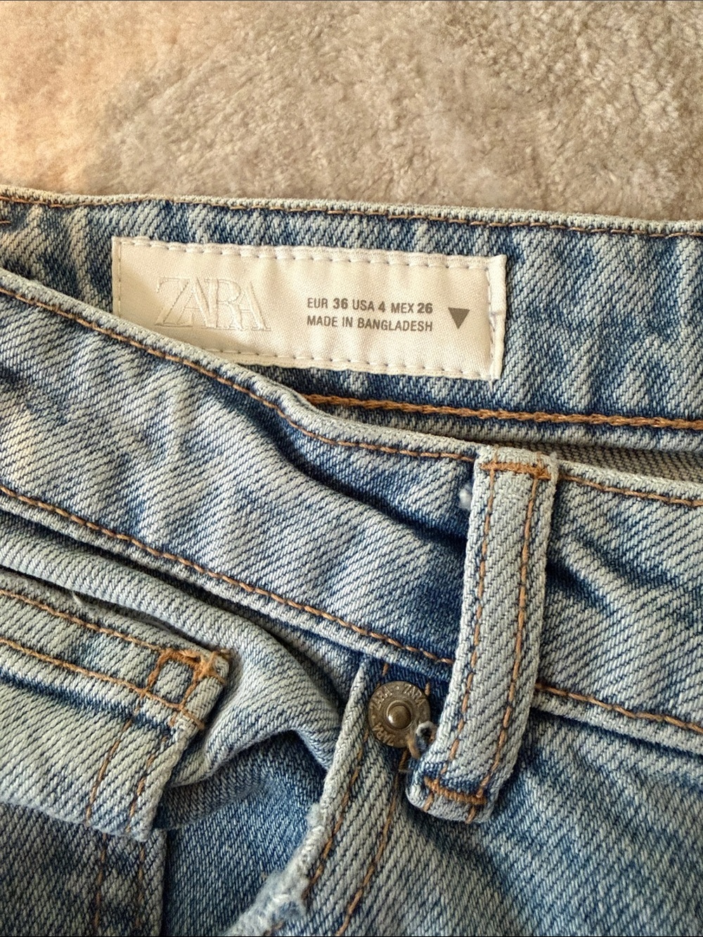 Zara Straight-Leg Jeans Size 4 - Picture 5 of 7
